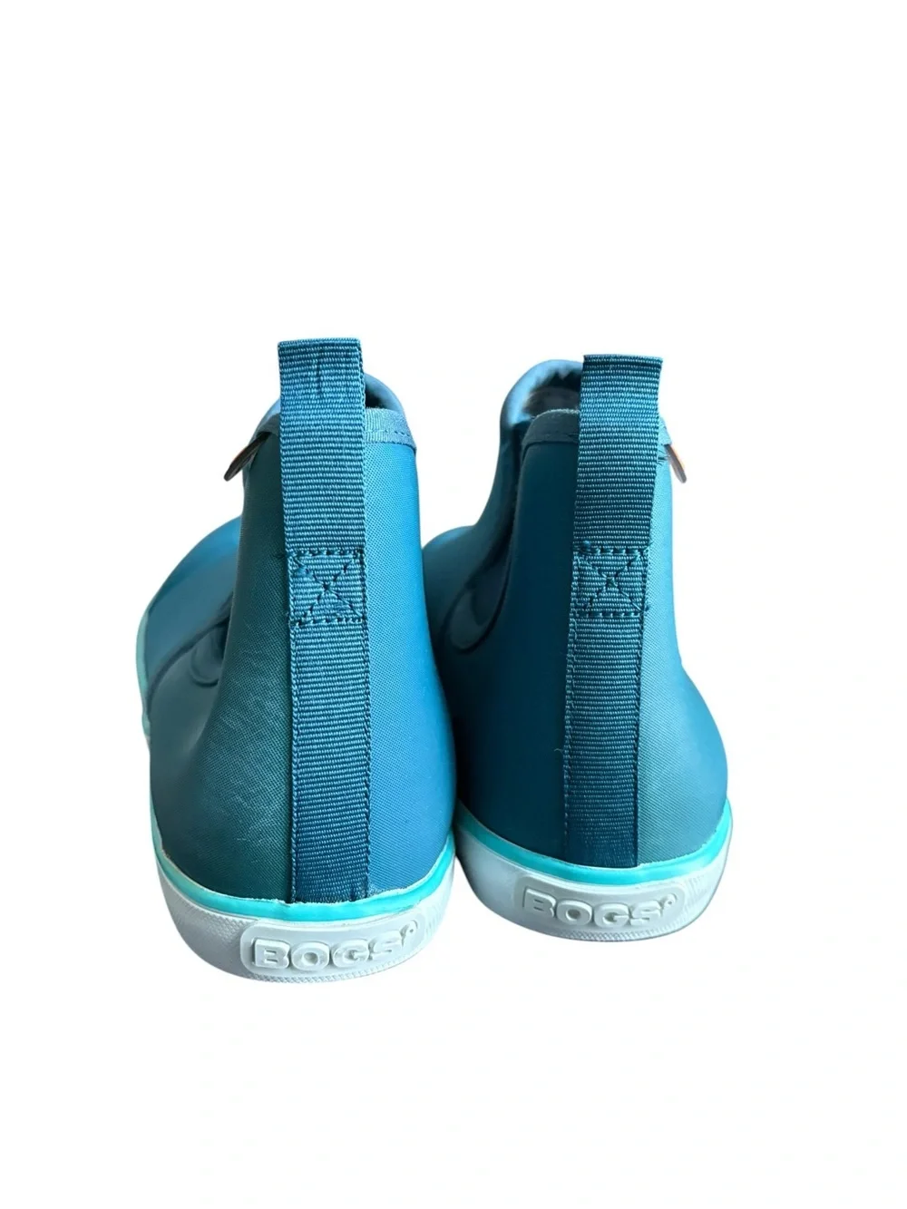 BOGS Unisex Waterproof Chelsea Boots size 6 youth.